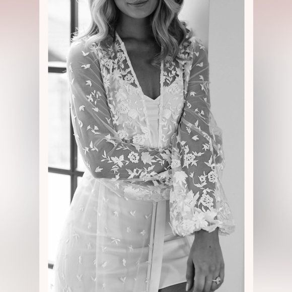 Lerose Adele Lace Maxi Bridal Robe - Includes SlipSize xs/s